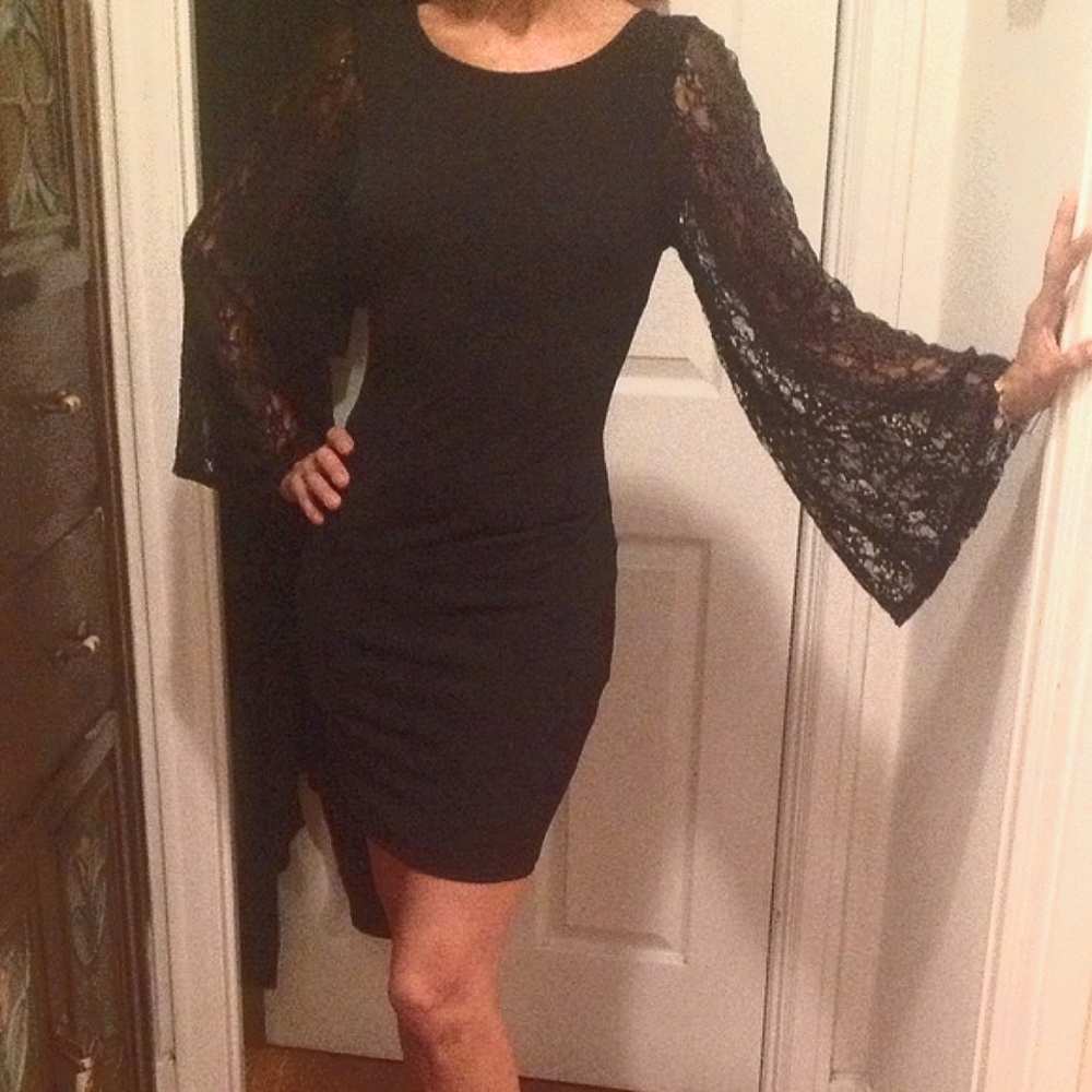 SEXY BLACK DRESS w/ LACE SLEEVES